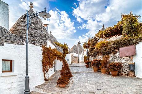 Kurban Bayramı Dönemi Güney İtalya (Amalfi Kıyıları & Bari Puglia) Turu Thy ile (23 Mayıs 2026) 5 gece (BRI-NAP)